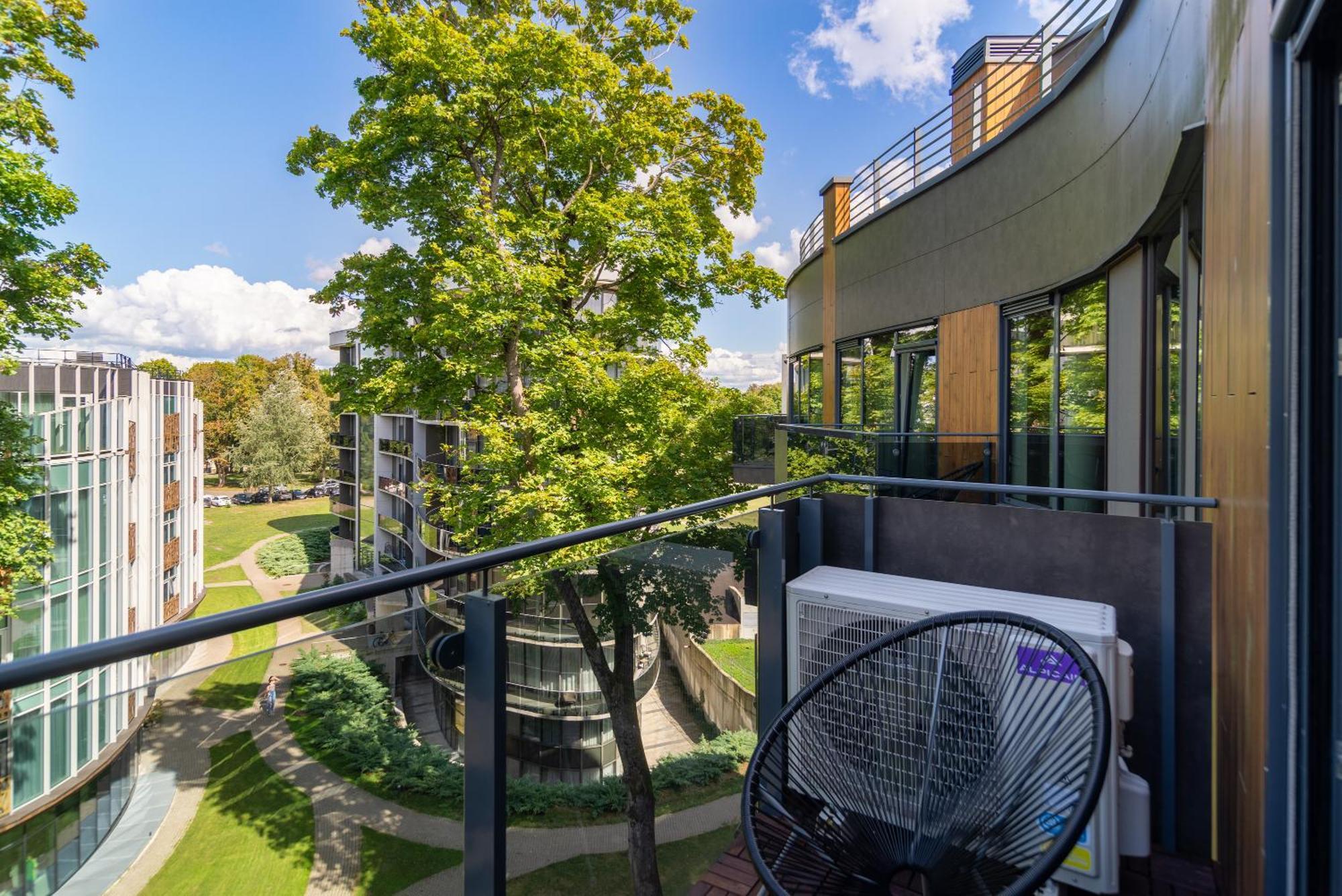 2 Bedroom Apt, 2 Garage Spots & Balconies, Self Check-In, By Cohost Druskieniki Zewnętrze zdjęcie