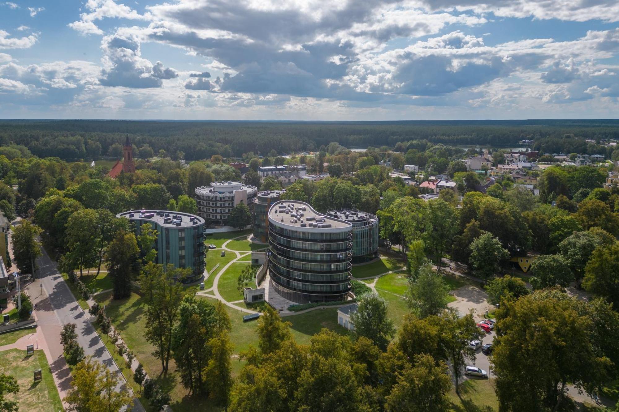2 Bedroom Apt, 2 Garage Spots & Balconies, Self Check-In, By Cohost Druskieniki Zewnętrze zdjęcie