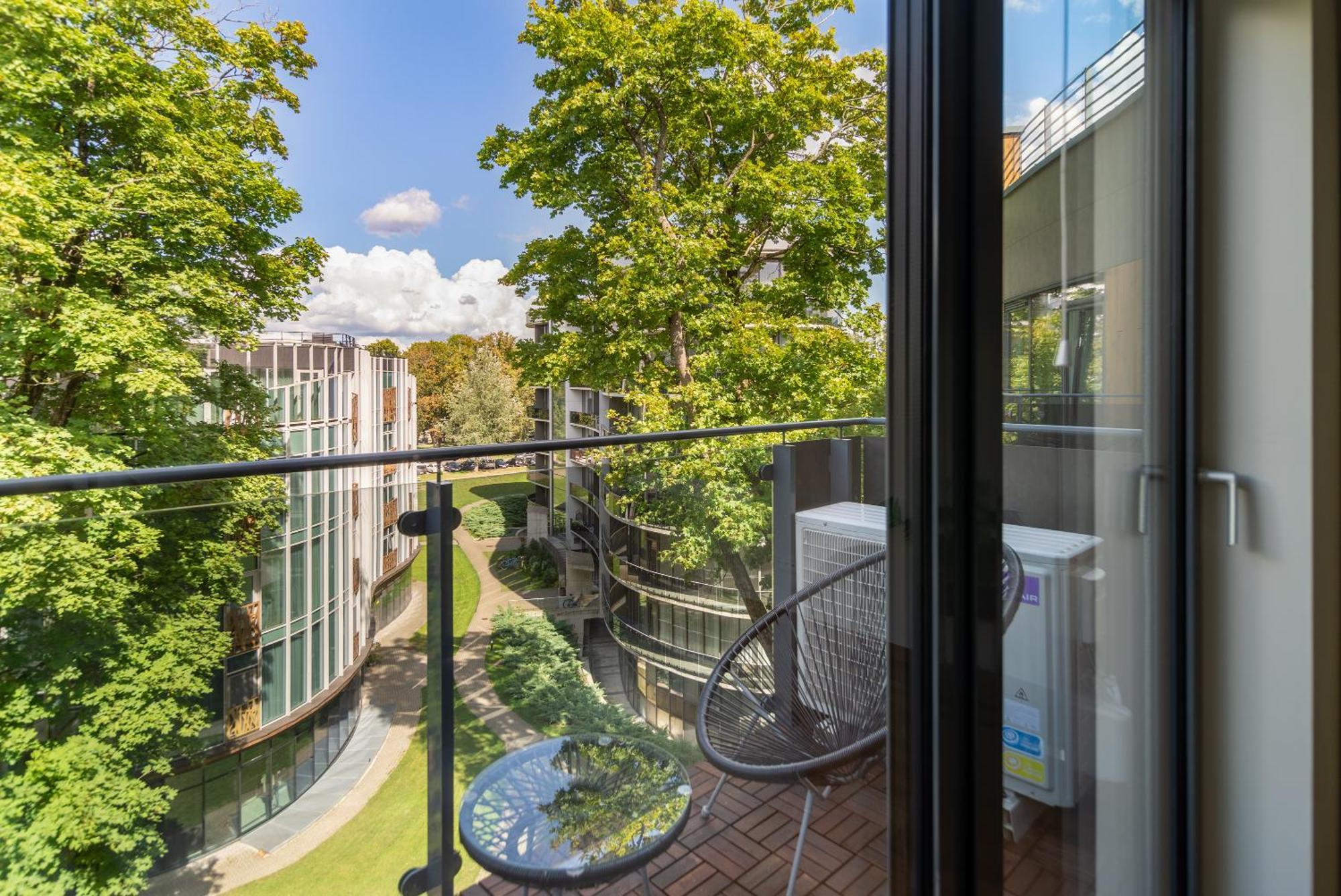 2 Bedroom Apt, 2 Garage Spots & Balconies, Self Check-In, By Cohost Druskieniki Zewnętrze zdjęcie