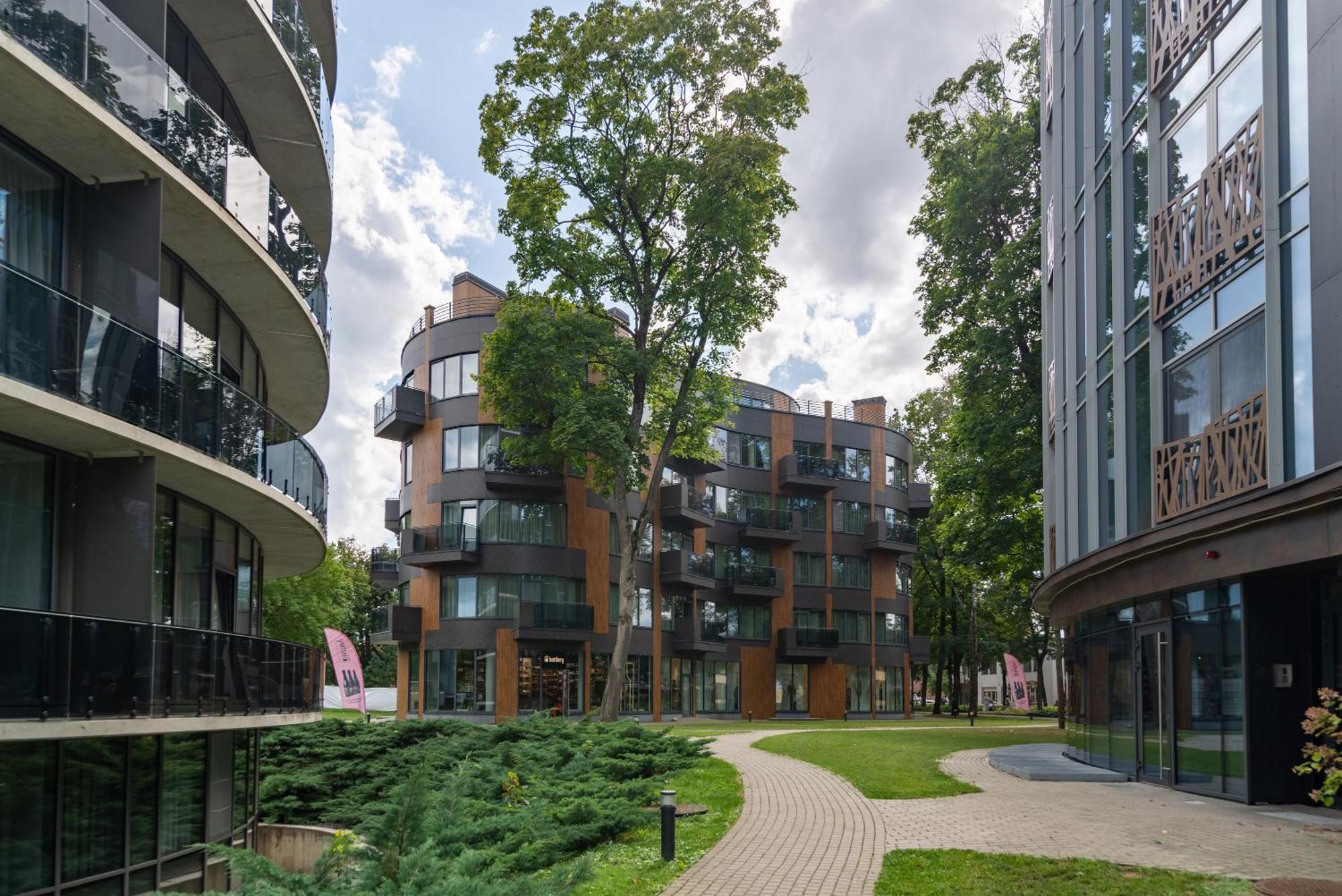 2 Bedroom Apt, 2 Garage Spots & Balconies, Self Check-In, By Cohost Druskieniki Zewnętrze zdjęcie